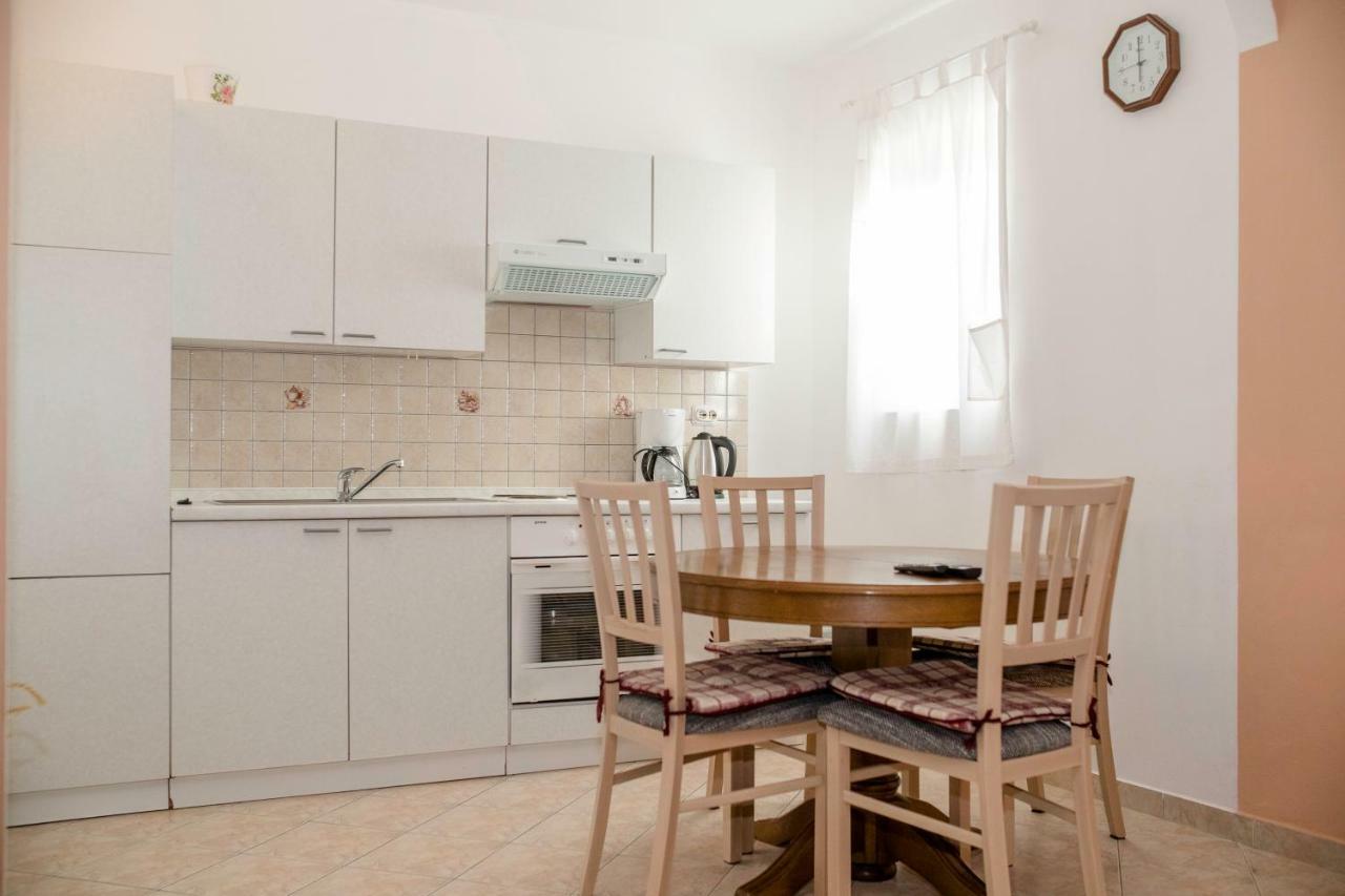 Apartmani Sanjin Tariba Супетарска-Драга Экстерьер фото